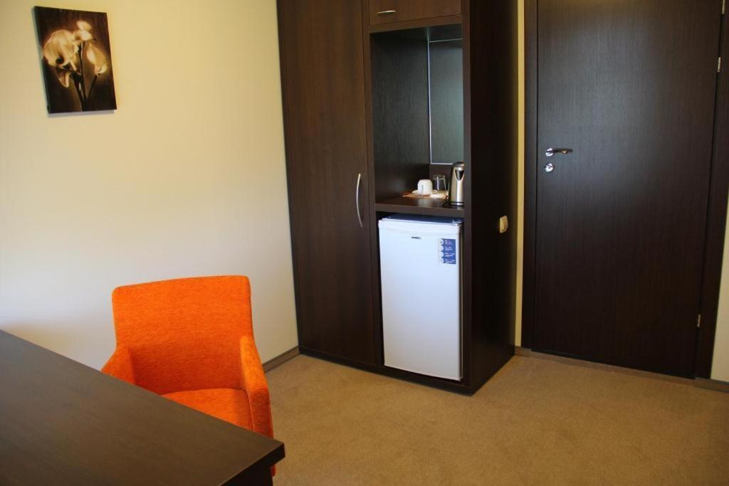 Hotel Mirniy Resort Odessa Quarto foto